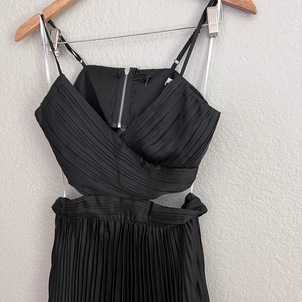 Got the Glam Black Pleated Cutout Maxi Dress - Picture 3 of 7